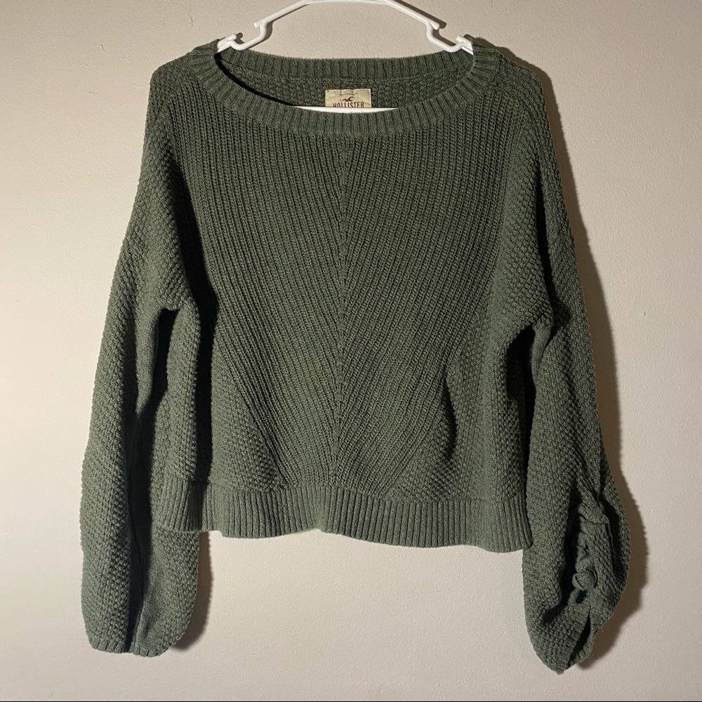 Hollister • Green Bell Sleeve Sweater M